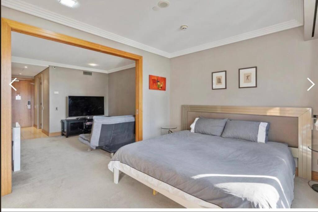 Metropolis Dream Aparthotel โอ๊คแลนด์ ภายนอก รูปภาพ